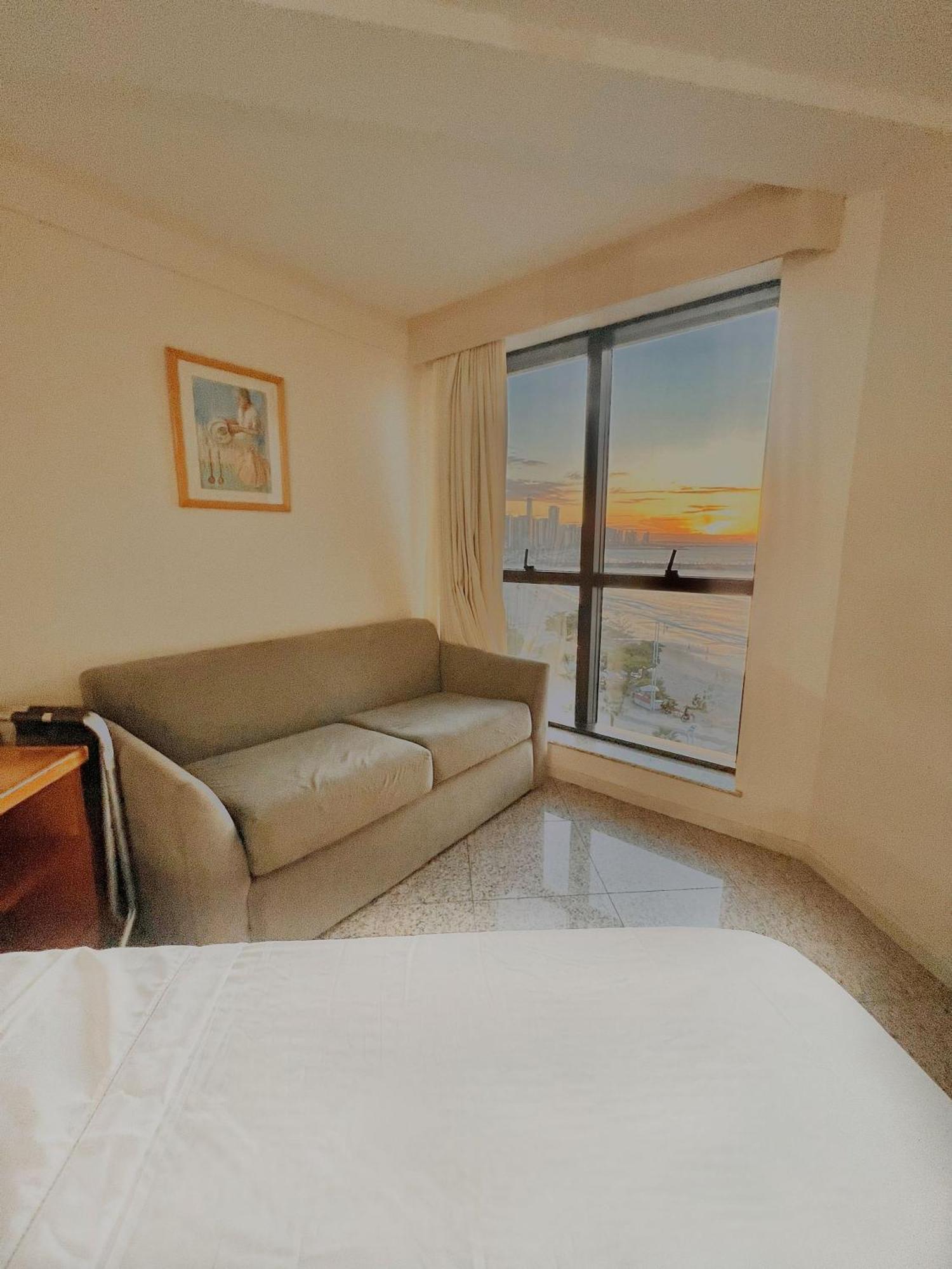 Flat Particular Em Blue Tree Towers Beira Mar
